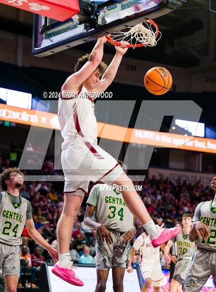 Thumbnail 1 in Central Cabarrus vs Hickory (NCHSAA 3A Regional Final) photogallery.