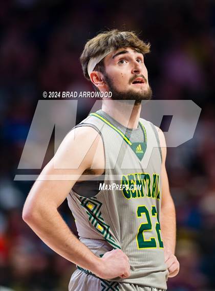 Thumbnail 3 in Central Cabarrus vs Hickory (NCHSAA 3A Regional Final) photogallery.