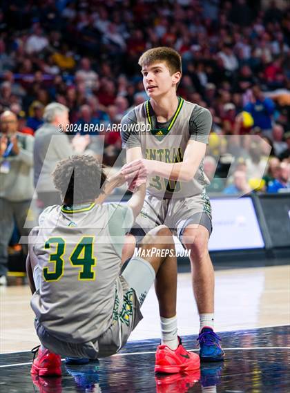 Thumbnail 3 in Central Cabarrus vs Hickory (NCHSAA 3A Regional Final) photogallery.
