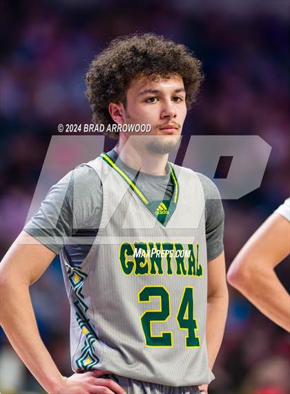 Thumbnail 1 in Central Cabarrus vs Hickory (NCHSAA 3A Regional Final) photogallery.