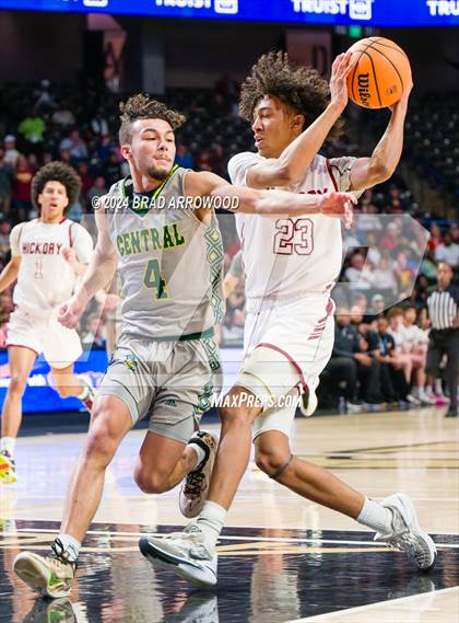 Thumbnail 2 in Central Cabarrus vs Hickory (NCHSAA 3A Regional Final) photogallery.