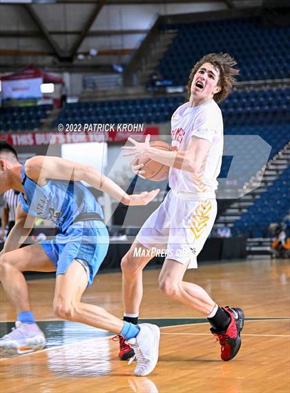 Thumbnail 1 in Central Valley vs. Kamiakin (WIAA 4A Round 1 State Playoff)  photogallery.