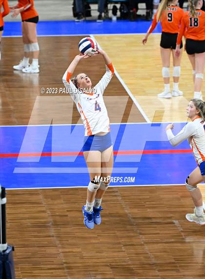 Thumbnail 2 in Valor Christian vs. Legend (CHSAA 5A Semi-Final) photogallery.
