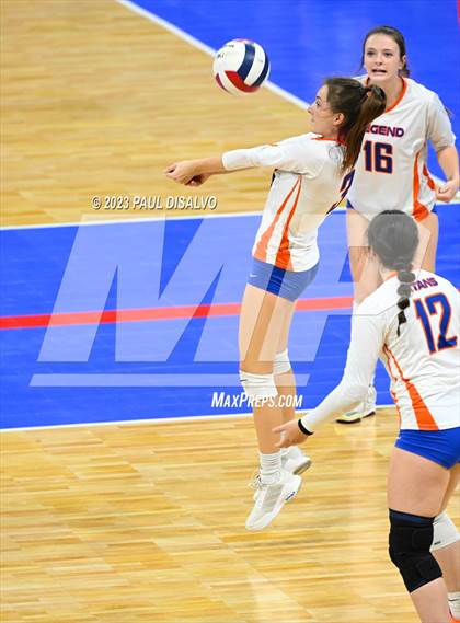 Thumbnail 2 in Valor Christian vs. Legend (CHSAA 5A Semi-Final) photogallery.