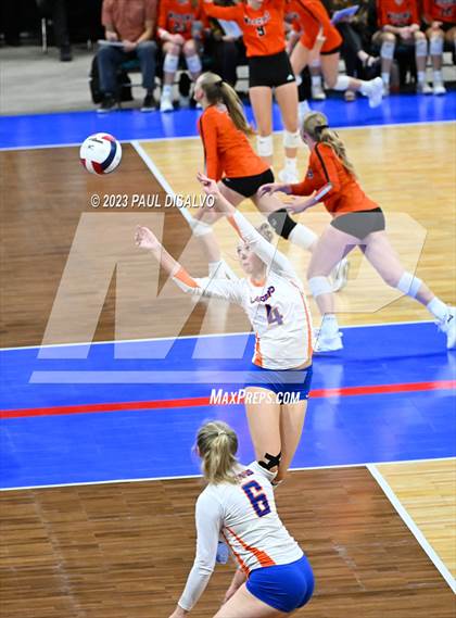 Thumbnail 3 in Valor Christian vs. Legend (CHSAA 5A Semi-Final) photogallery.