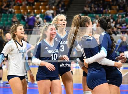 Thumbnail 2 in Valor Christian vs. Legend (CHSAA 5A Semi-Final) photogallery.