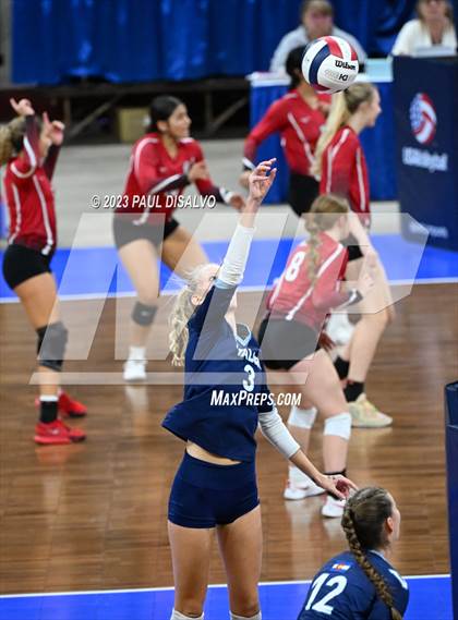 Thumbnail 3 in Valor Christian vs. Legend (CHSAA 5A Semi-Final) photogallery.