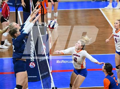 Thumbnail 2 in Valor Christian vs. Legend (CHSAA 5A Semi-Final) photogallery.