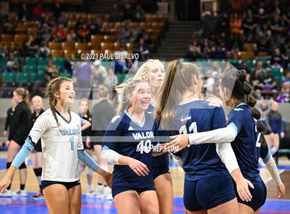Thumbnail 2 in Valor Christian vs. Legend (CHSAA 5A Semi-Final) photogallery.