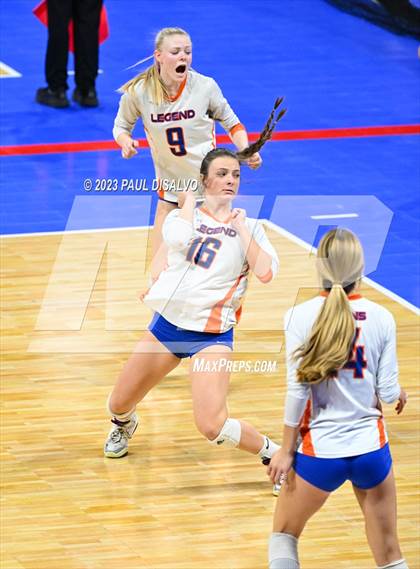 Thumbnail 2 in Valor Christian vs. Legend (CHSAA 5A Semi-Final) photogallery.