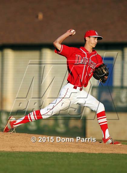 Thumbnail 2 in Temple City vs. Hemet (CIF SS D5 Final) photogallery.
