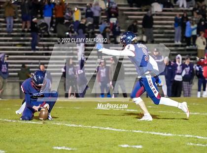 Thumbnail 3 in Longmont vs Dakota Ridge (CHSAA 4A 1st round) photogallery.