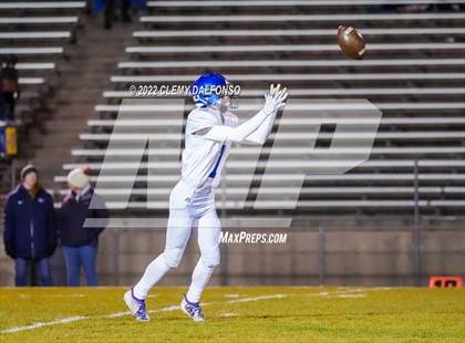 Thumbnail 1 in Longmont vs Dakota Ridge (CHSAA 4A 1st round) photogallery.