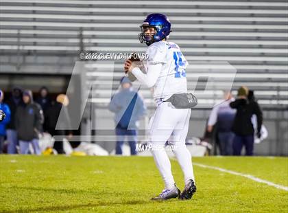 Thumbnail 3 in Longmont vs Dakota Ridge (CHSAA 4A 1st round) photogallery.