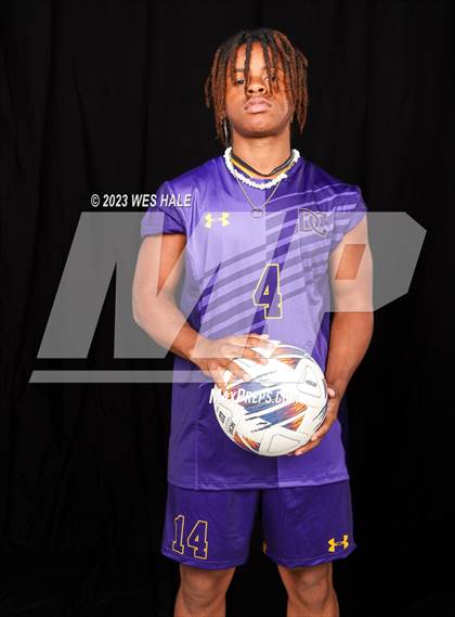 Thumbnail 2 in DeSoto Central (Individual Seniors) photogallery.