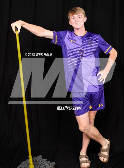 Thumbnail 2 in DeSoto Central (Individual Seniors) photogallery.