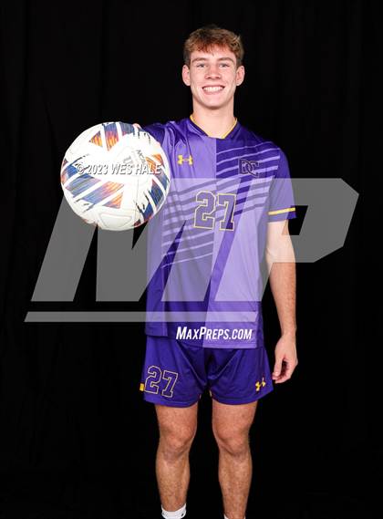 Thumbnail 1 in DeSoto Central (Individual Seniors) photogallery.