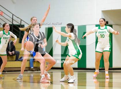 Thumbnail 3 in Bishop Ludden vs Westhill photogallery.