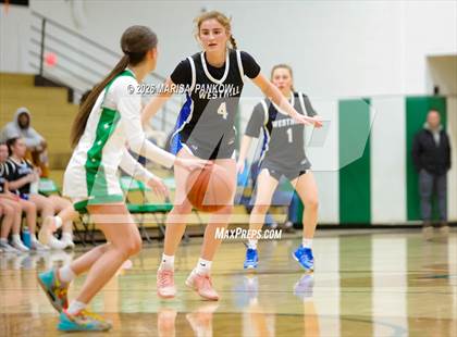 Thumbnail 2 in Bishop Ludden vs Westhill photogallery.