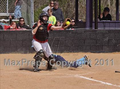 Thumbnail 1 in McMinn Central vs. Weaver photogallery.