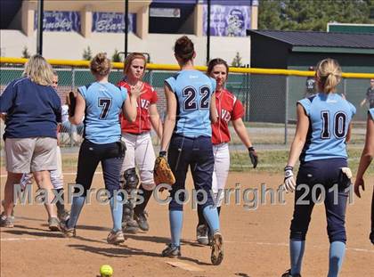 Thumbnail 2 in McMinn Central vs. Weaver photogallery.