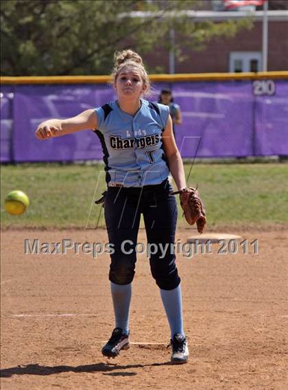 Thumbnail 3 in McMinn Central vs. Weaver photogallery.