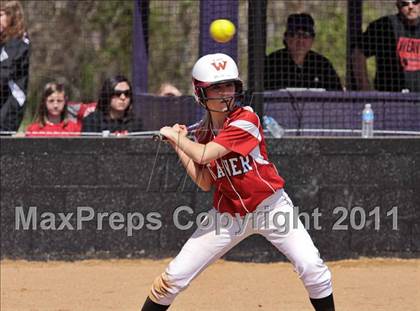 Thumbnail 2 in McMinn Central vs. Weaver photogallery.
