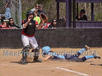 Thumbnail 2 in McMinn Central vs. Weaver photogallery.