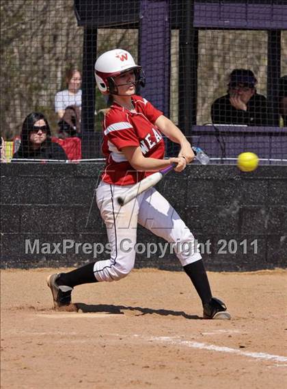 Thumbnail 2 in McMinn Central vs. Weaver photogallery.