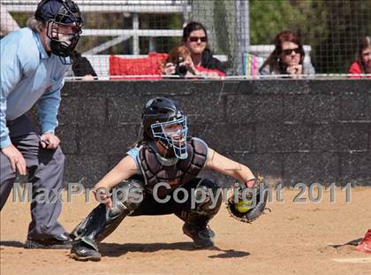 Thumbnail 2 in McMinn Central vs. Weaver photogallery.