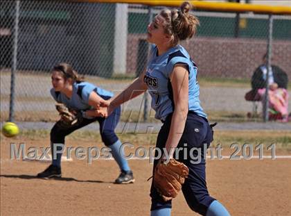 Thumbnail 3 in McMinn Central vs. Weaver photogallery.