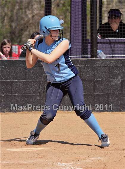 Thumbnail 2 in McMinn Central vs. Weaver photogallery.
