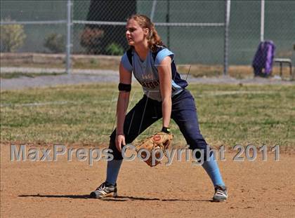 Thumbnail 3 in McMinn Central vs. Weaver photogallery.