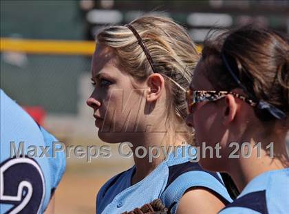 Thumbnail 2 in McMinn Central vs. Weaver photogallery.