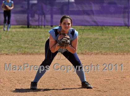 Thumbnail 3 in McMinn Central vs. Weaver photogallery.