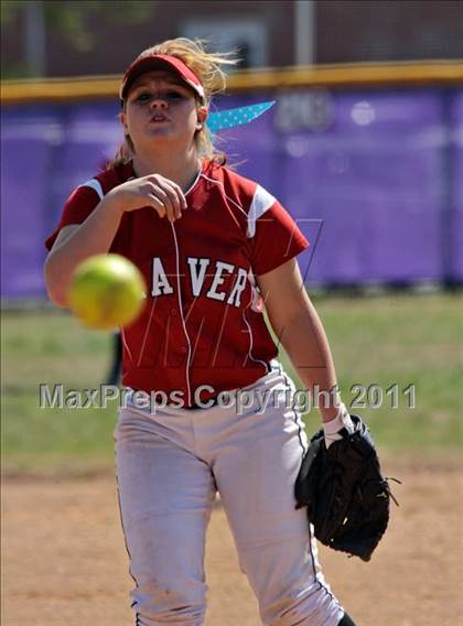 Thumbnail 1 in McMinn Central vs. Weaver photogallery.