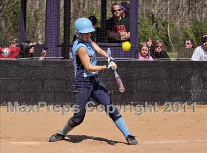 Thumbnail 3 in McMinn Central vs. Weaver photogallery.