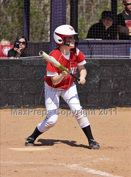 Thumbnail 2 in McMinn Central vs. Weaver photogallery.