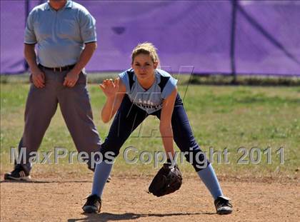 Thumbnail 1 in McMinn Central vs. Weaver photogallery.
