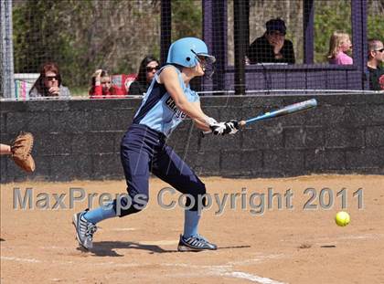 Thumbnail 3 in McMinn Central vs. Weaver photogallery.