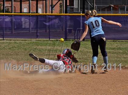 Thumbnail 1 in McMinn Central vs. Weaver photogallery.
