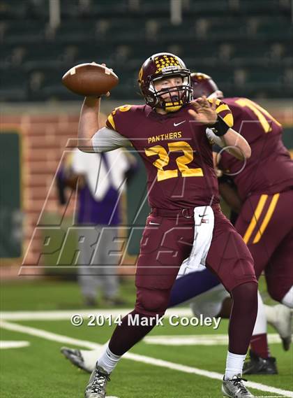 Thumbnail 1 in Mart vs. Bells (UIL 2A Area Playoff) photogallery.