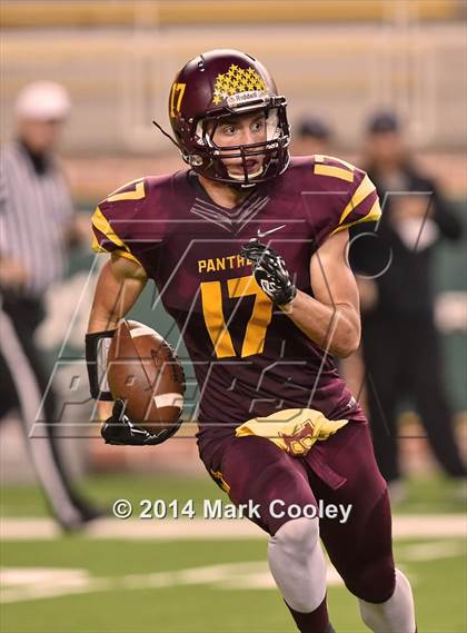 Thumbnail 2 in Mart vs. Bells (UIL 2A Area Playoff) photogallery.
