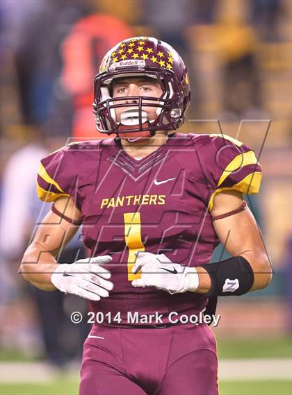 Thumbnail 2 in Mart vs. Bells (UIL 2A Area Playoff) photogallery.