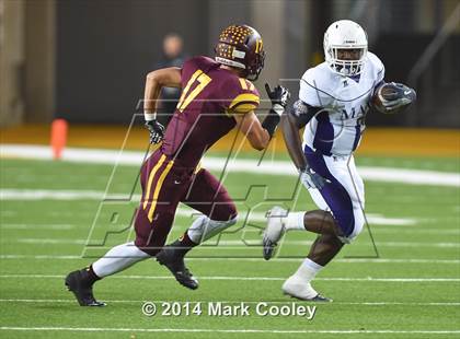 Thumbnail 2 in Mart vs. Bells (UIL 2A Area Playoff) photogallery.