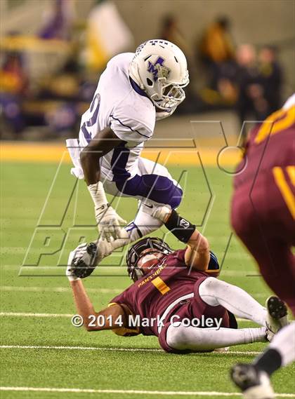 Thumbnail 3 in Mart vs. Bells (UIL 2A Area Playoff) photogallery.