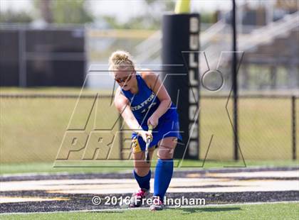 Thumbnail 2 in Westfield vs Stafford (Bulldog Invitational) photogallery.