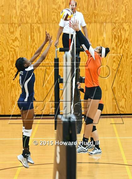 Thumbnail 1 in Haltom vs Nimitz (EMS-ISD Tournament) photogallery.