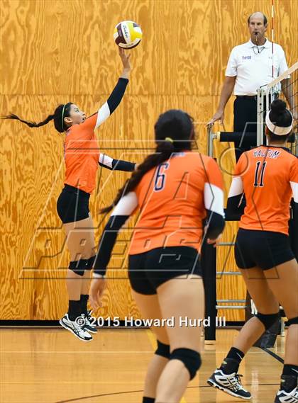 Thumbnail 3 in Haltom vs Nimitz (EMS-ISD Tournament) photogallery.
