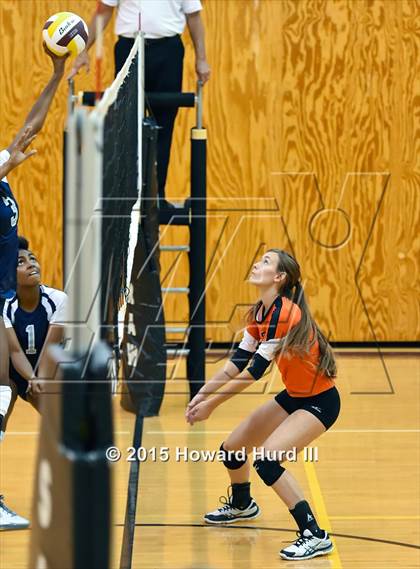Thumbnail 1 in Haltom vs Nimitz (EMS-ISD Tournament) photogallery.